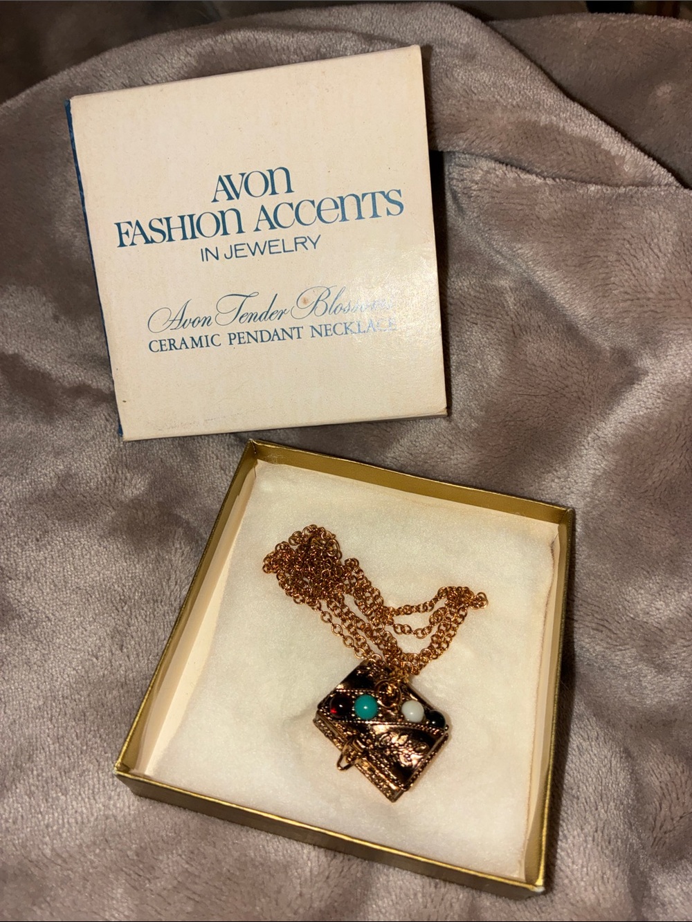 Vintage Avon Gold-Tone Pendant Necklace with Turquoise, White & Red Accents